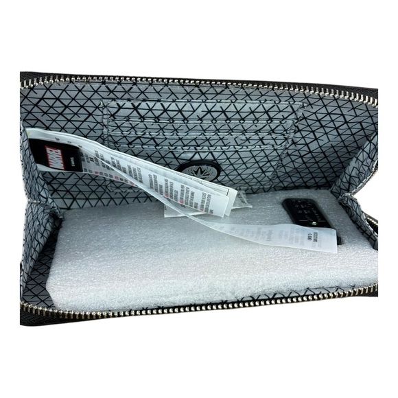 Disney Parks Marvel "I Am Groot" Phone Case Wristlet Wallet with Light Effect - Picture 4 of 8